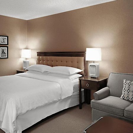 Sheraton Cavalier Saskatoon Hotel Exterior photo